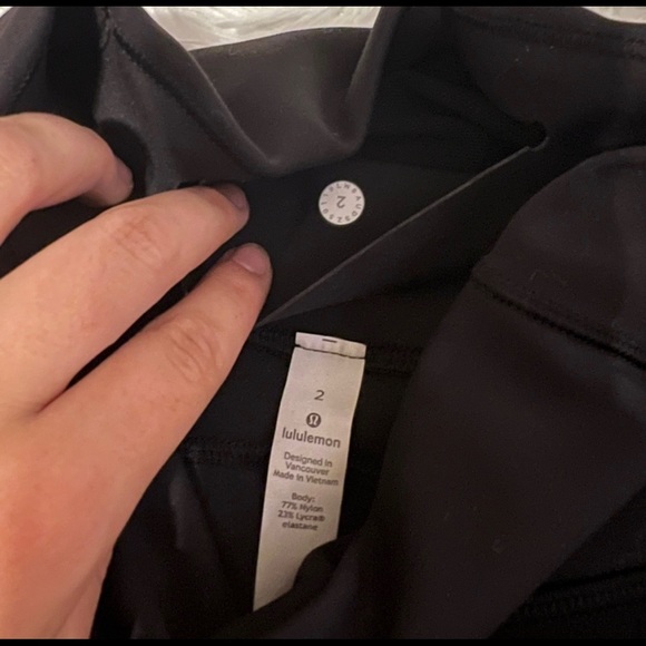 Lululemon Fast and Free High-Rise Crop 19” - Picture 3 of 3